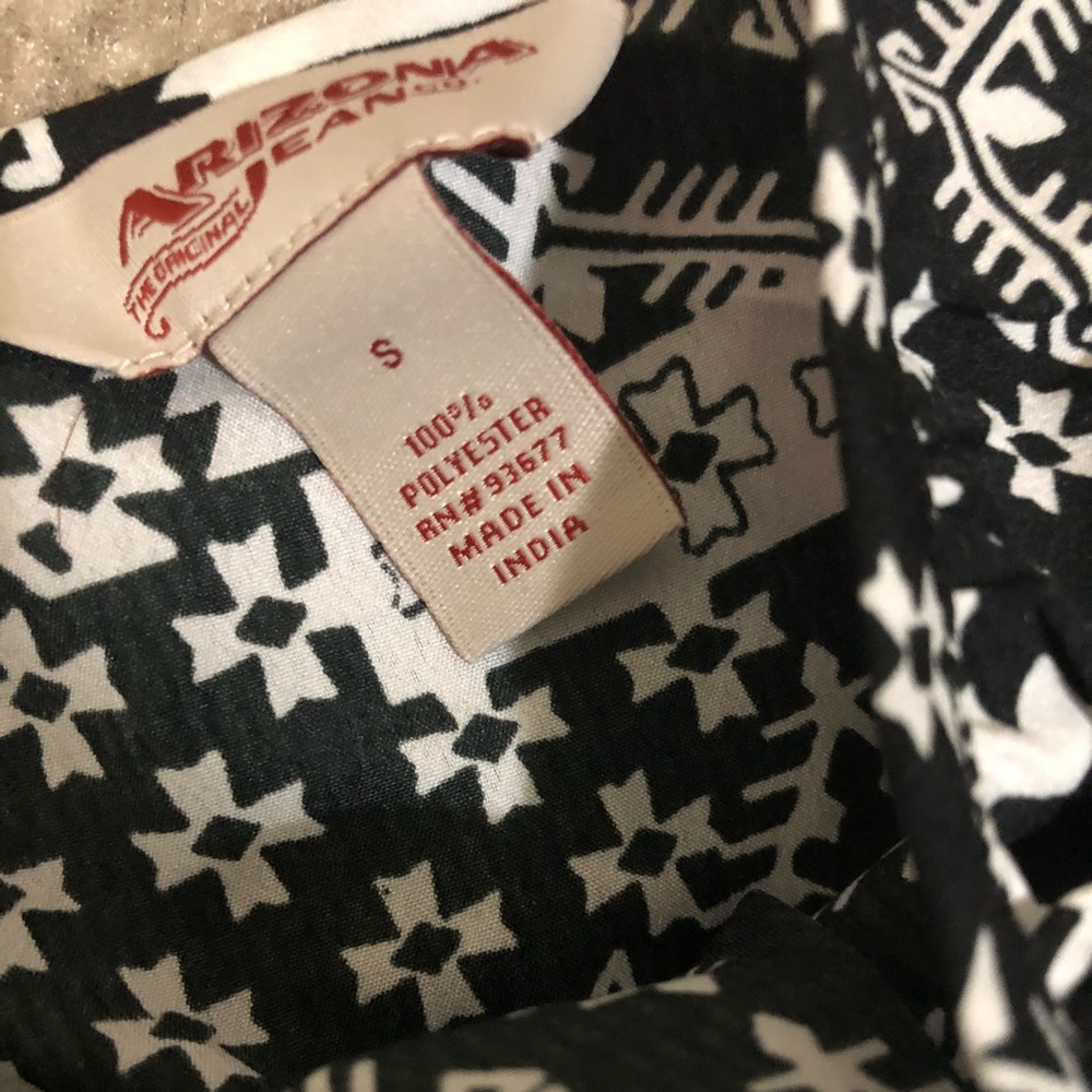 SMALL patterned romper - Picture 3 of 3